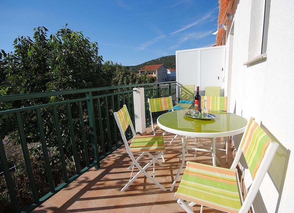 Hotel For sale - Splitsko-dalmatinska Marina