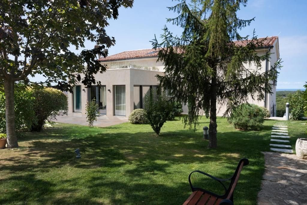 Hotel In vendita - Istarska Buje