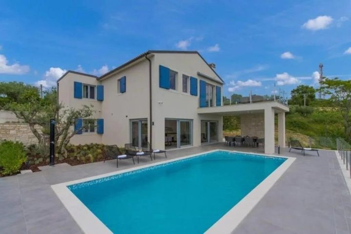 Kuća na prodaju 227 m² – Buje