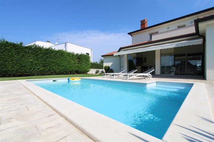 Dům na prodej 352 m² – Poreč