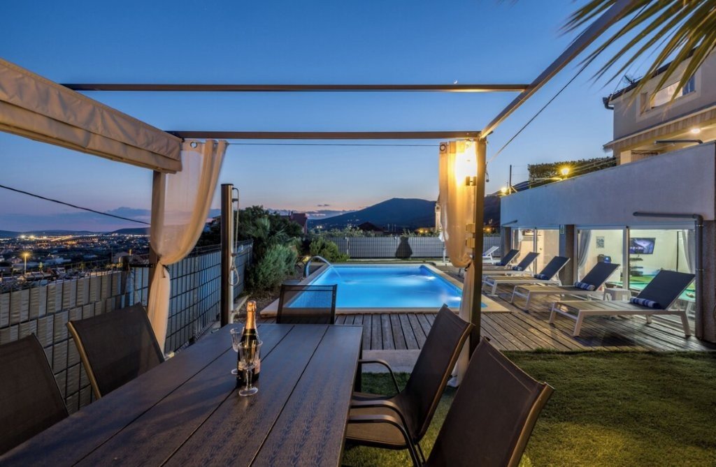 Casa In vendita - Splitsko-dalmatinska Split