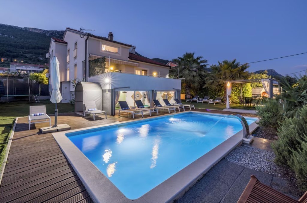 Casa In vendita - Splitsko-dalmatinska Split