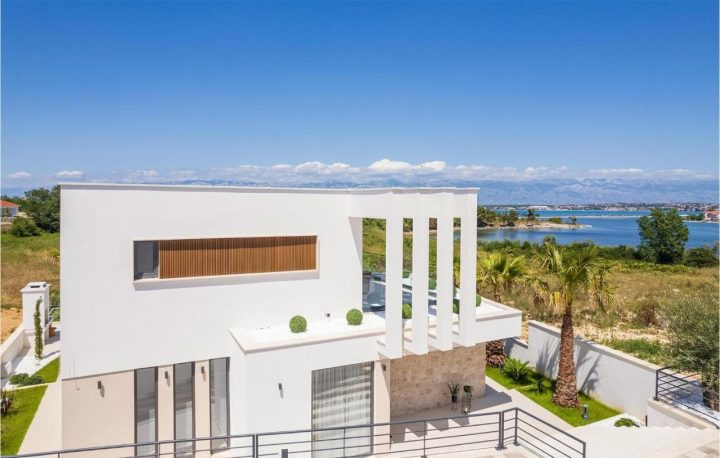 Kuća na prodaju 277 m² – Zadar