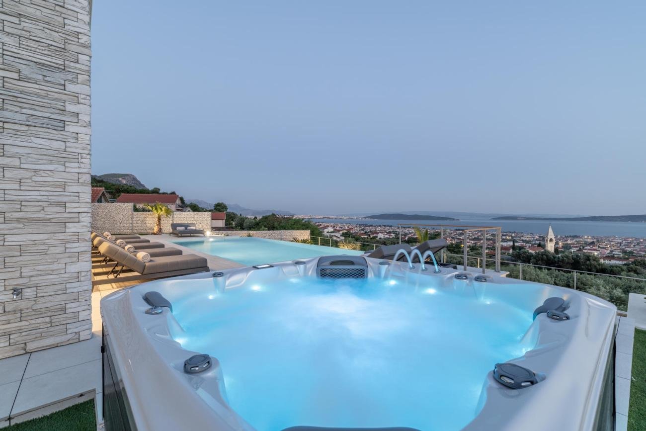Casa In vendita - Splitsko-dalmatinska Split