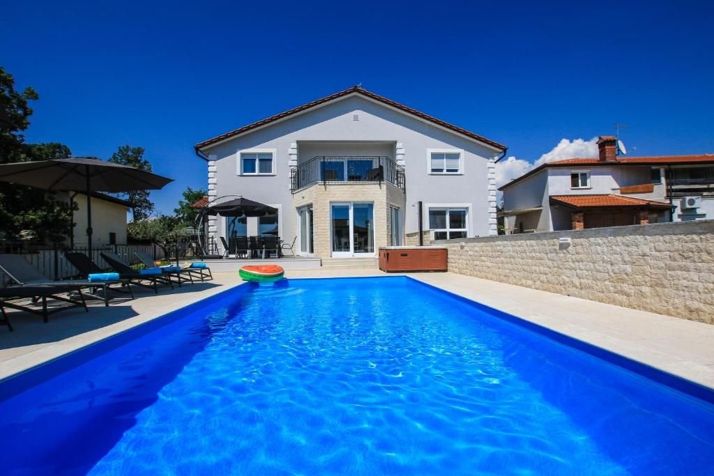 Casa In vendita - Istarska Kaštelir-labinci - foto 1/24
