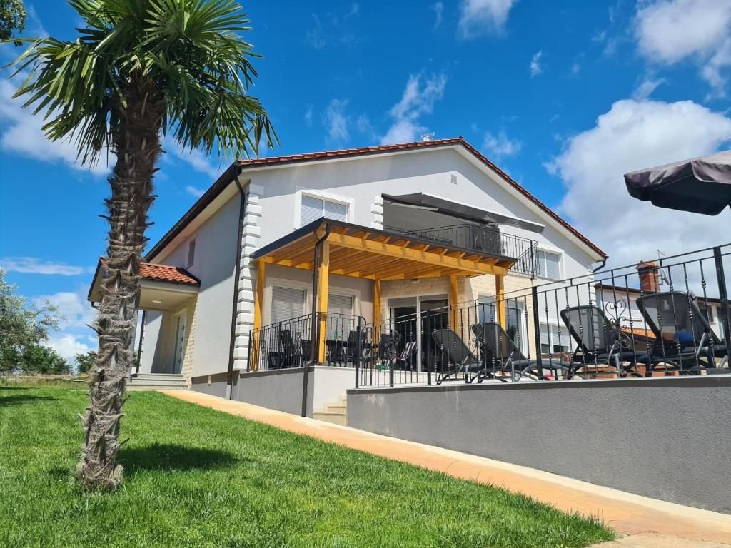 Casa In vendita - Istarska Kaštelir-Labinci