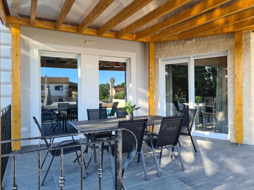 Casa In vendita - Istarska Kaštelir-Labinci