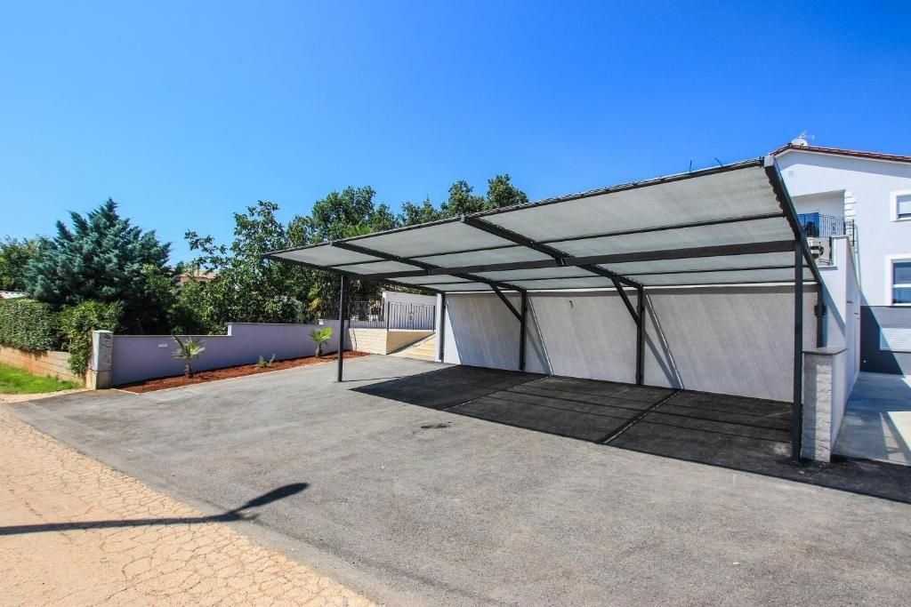 Casa In vendita - Istarska Kaštelir-Labinci