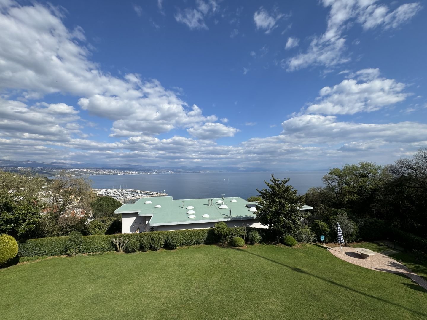 House For sale - Primorsko-goranska Opatija - Okolica
