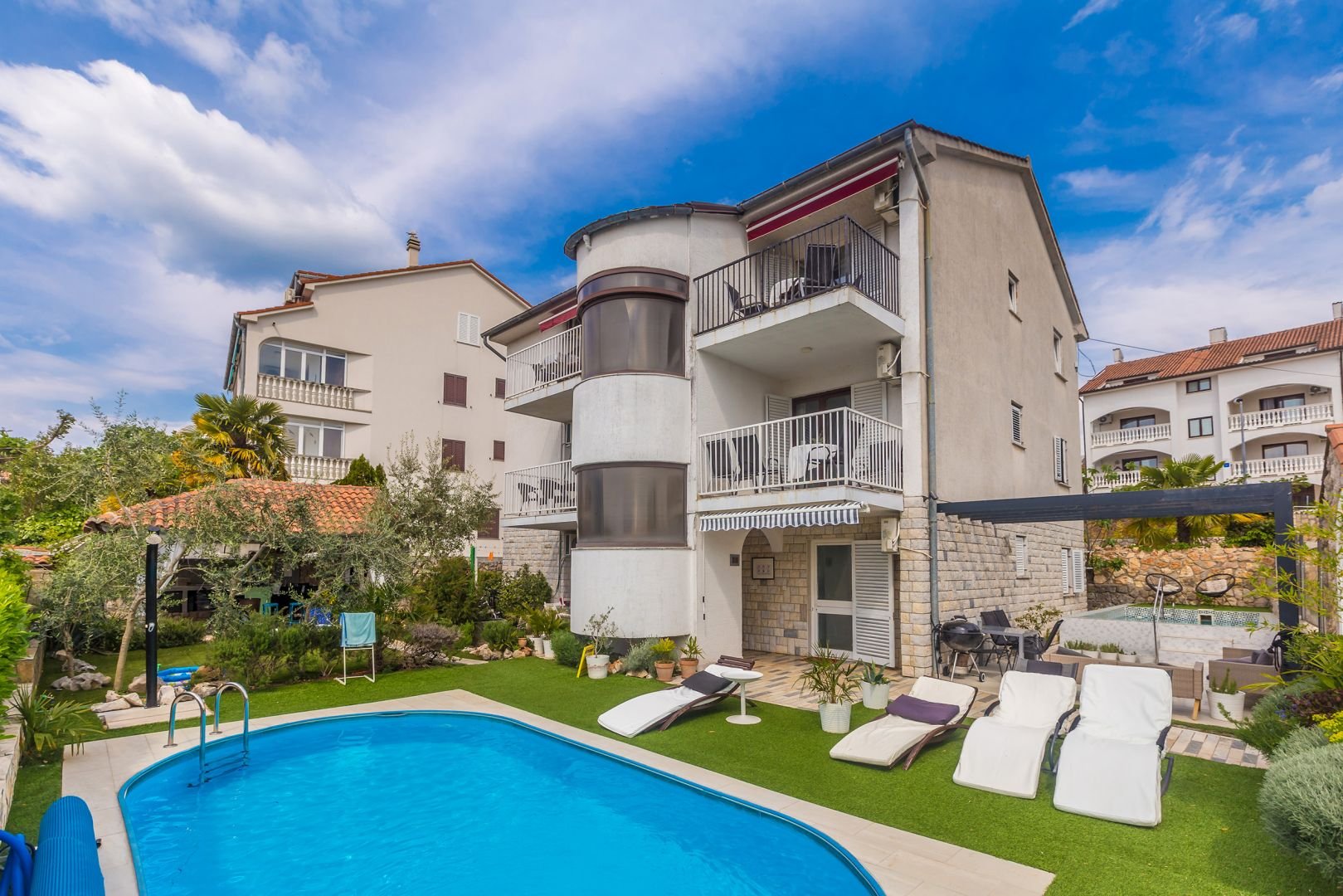Hotel Na predaj - Primorsko-goranska Malinska-Dubašnica