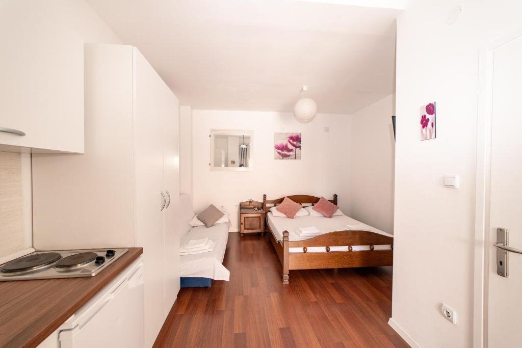 Hotel For sale - Ličko-senjska Novalja