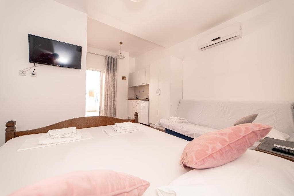 Hotel For sale - Ličko-senjska Novalja