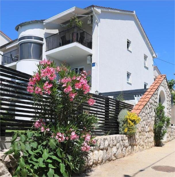 Hotel Na predaj - Primorsko-goranska Malinska-Dubašnica