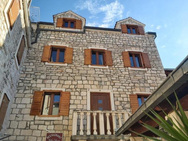 Hotel zu verkaufen 450 m² – Supetar