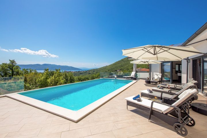 Kuća na prodaju 480 m² – Mošćenička Draga