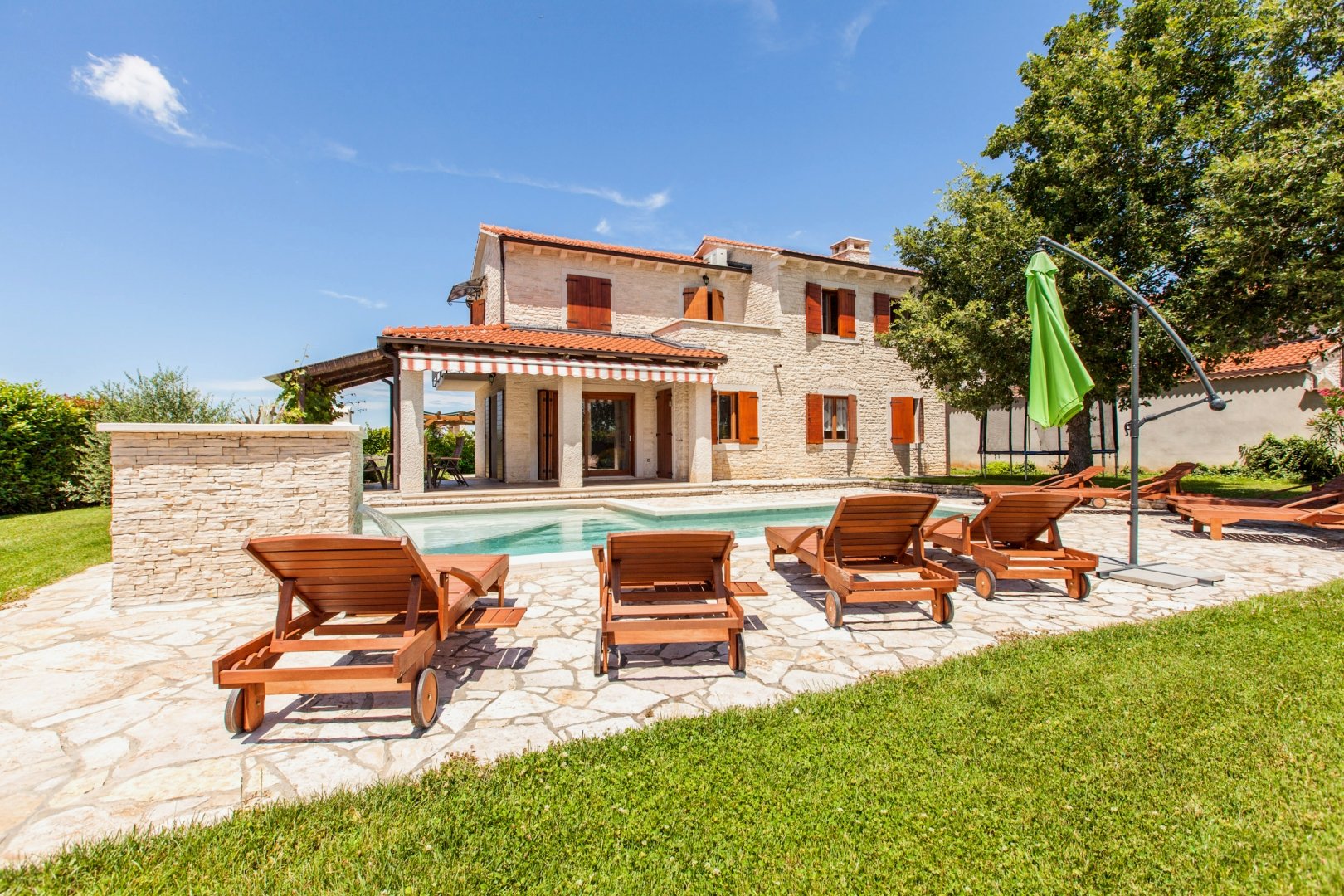 House For sale - Istarska Višnjan