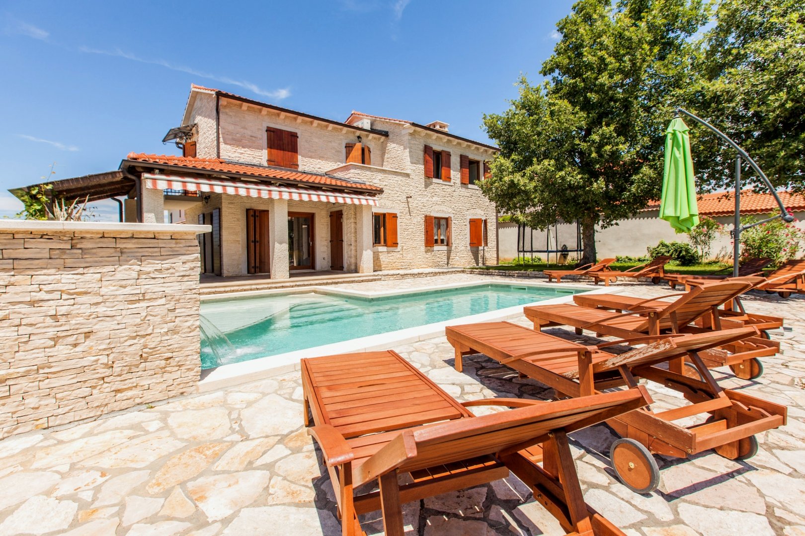 House For sale - Istarska Višnjan