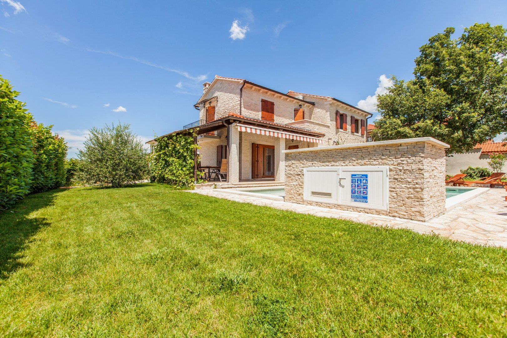 House For sale - Istarska Višnjan