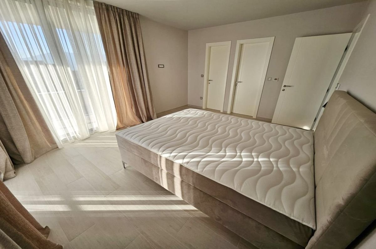 Dom Na sprzedaż - Primorsko-goranska Krk