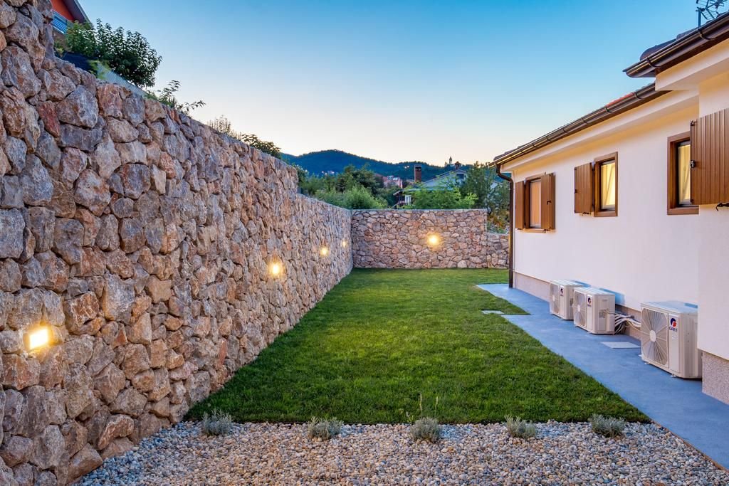 Kuća Na prodaju - Primorsko-goranska Opatija - Okolica