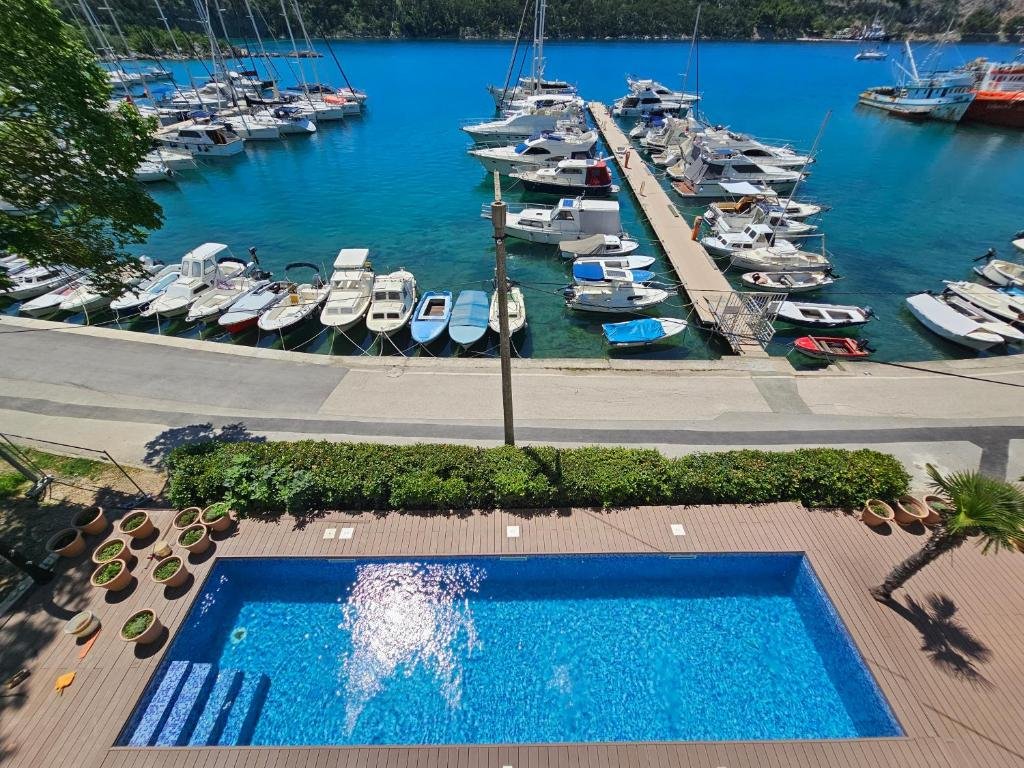 Hotel Na sprzedaż - Primorsko-goranska Krk - foto 1/7