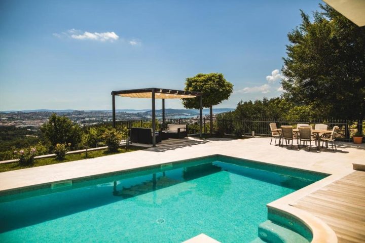 Maison à vendre 335 m² – Klis