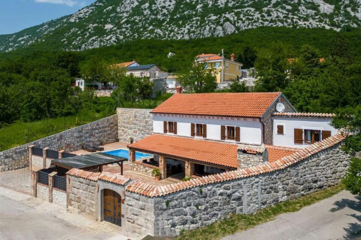 House For sale - Primorsko-goranska Vinodolska Općina - foto 5/24