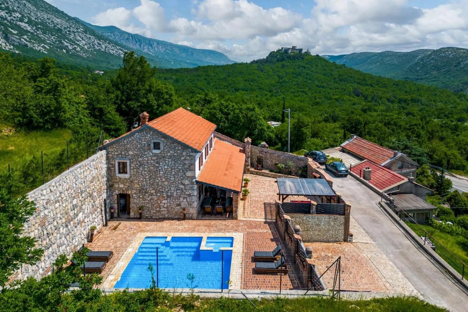 House For sale - Primorsko-goranska Vinodolska Općina