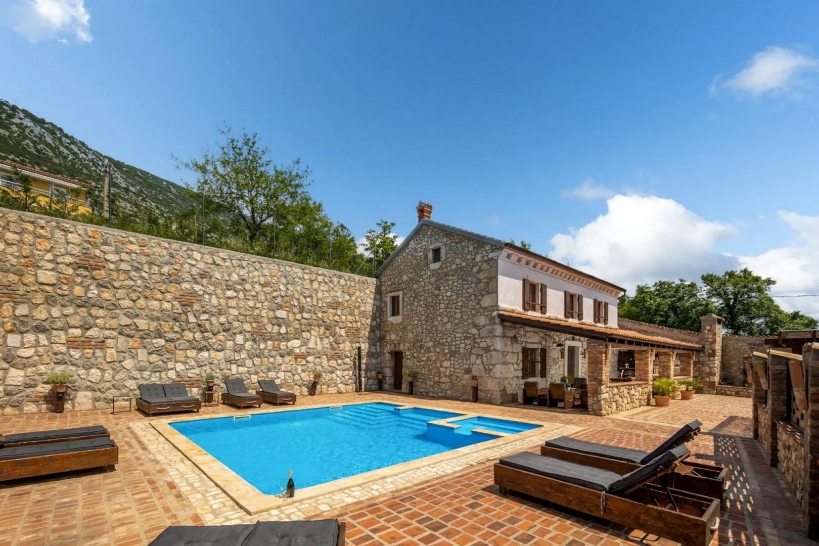 House For sale - Primorsko-goranska Vinodolska Općina