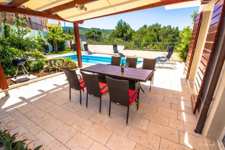 Casa In vendita - Splitsko-dalmatinska Supetar - foto 3/20
