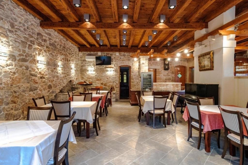 Hotel Zu verkaufen -  Brač