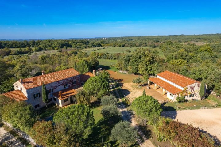 Kuća na prodaju 320 m² – Svetvinčenat