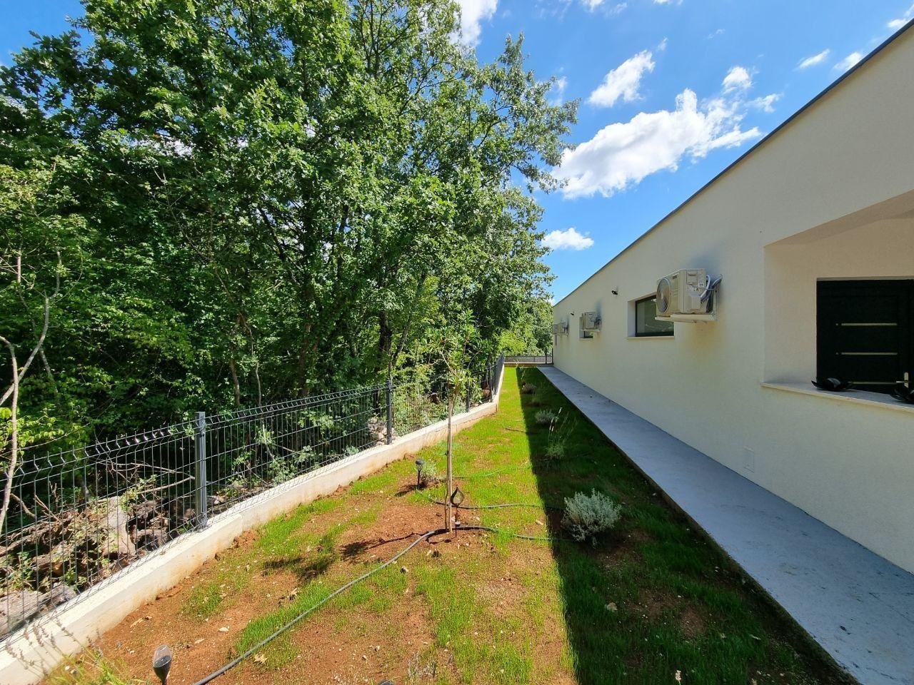 House For sale - Istarska Svetvinčenat