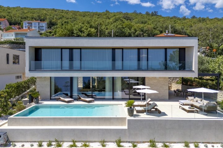 Kuća na prodaju 250 m² – Mošćenička Draga