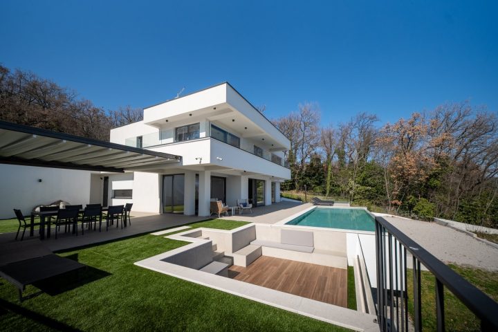 Kuća na prodaju 250 m² – Lovran
