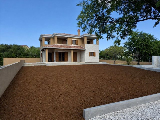 Hiša Na predaj - Istarska Poreč - foto 2/4