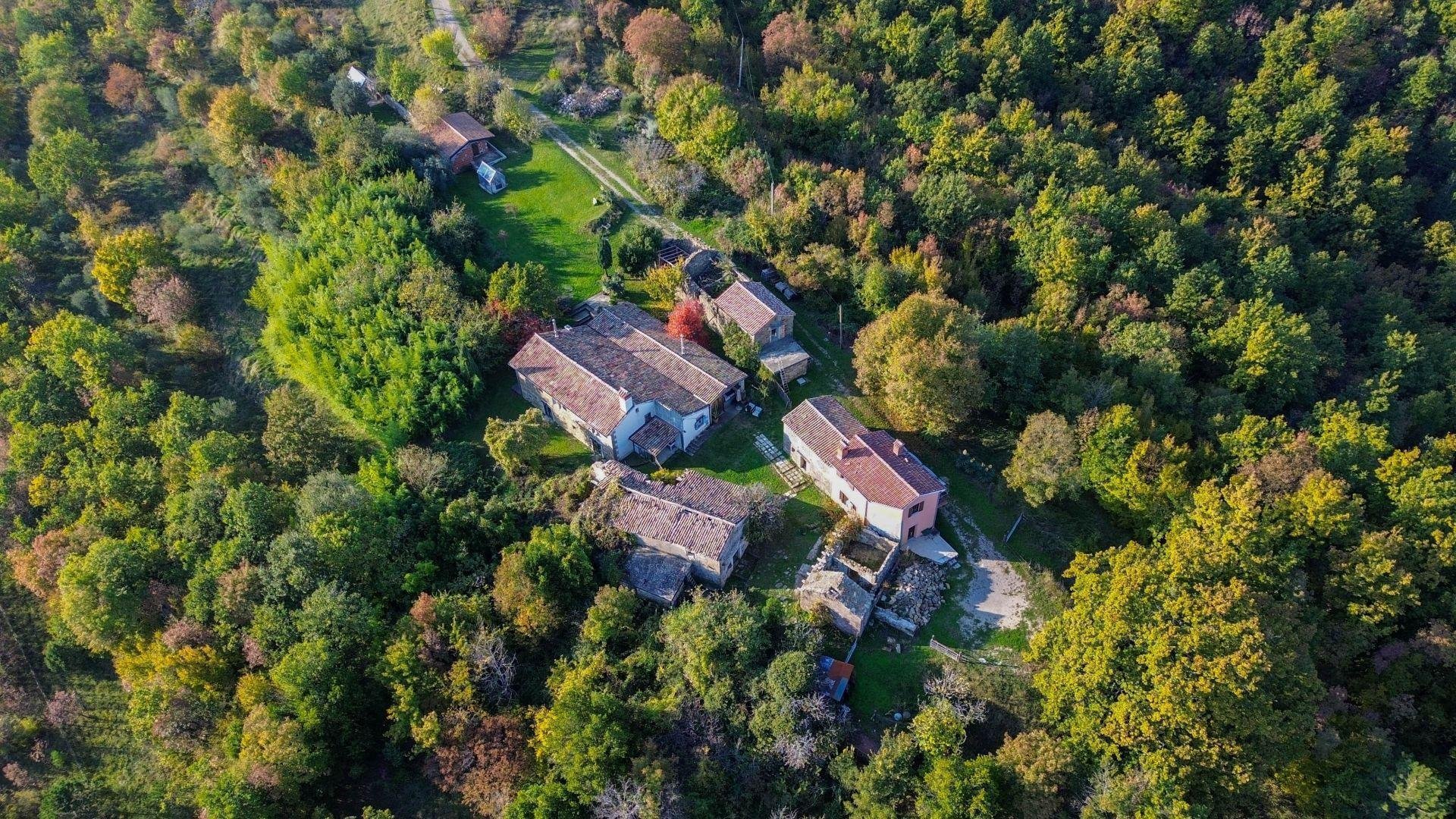 Hotel Naprodaj - Istarska Lupoglav