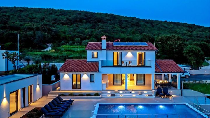 Dom na sprzedaż 210 m² – Rabac