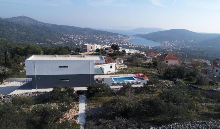 Kuća na prodaju 180 m² – Marina