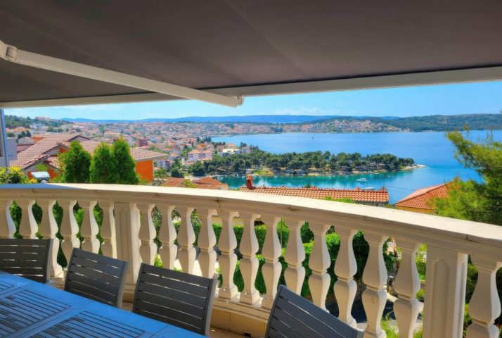 Haus Zu verkaufen - Splitsko-dalmatinska Trogir - foto 2/8