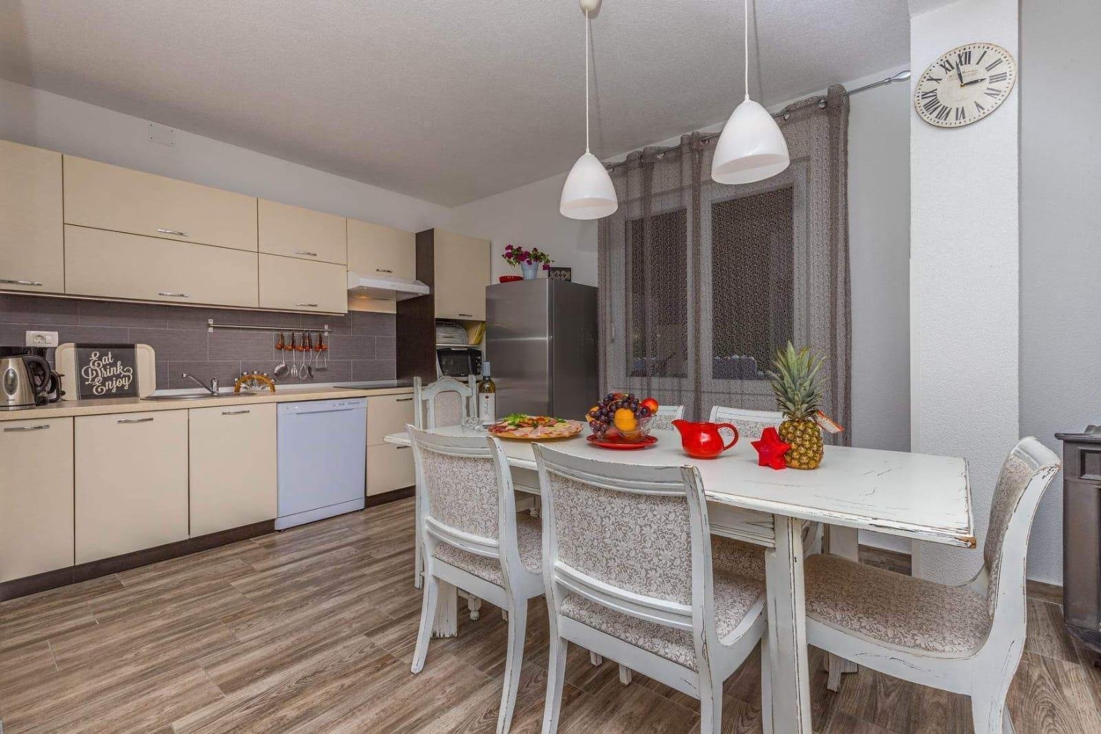 House For sale - Primorsko-goranska Vinodolska Općina