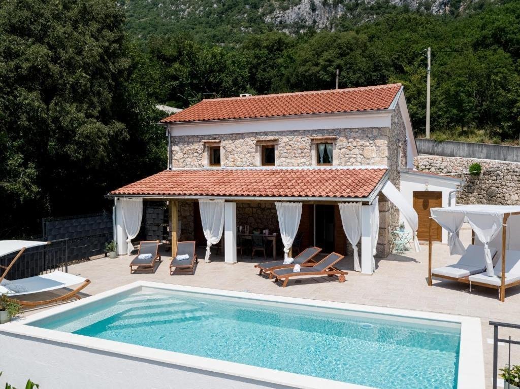 House For sale - Novi Vinodolski - foto 1/24