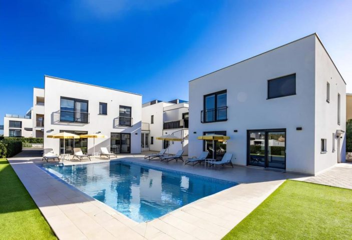 Kuća na prodaju 401 m² – Banjole