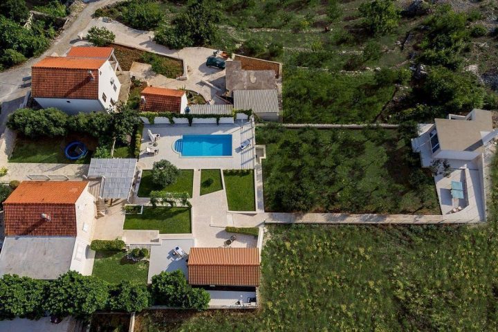 Casa In vendita - Splitsko-dalmatinska Supetar - foto 2/24