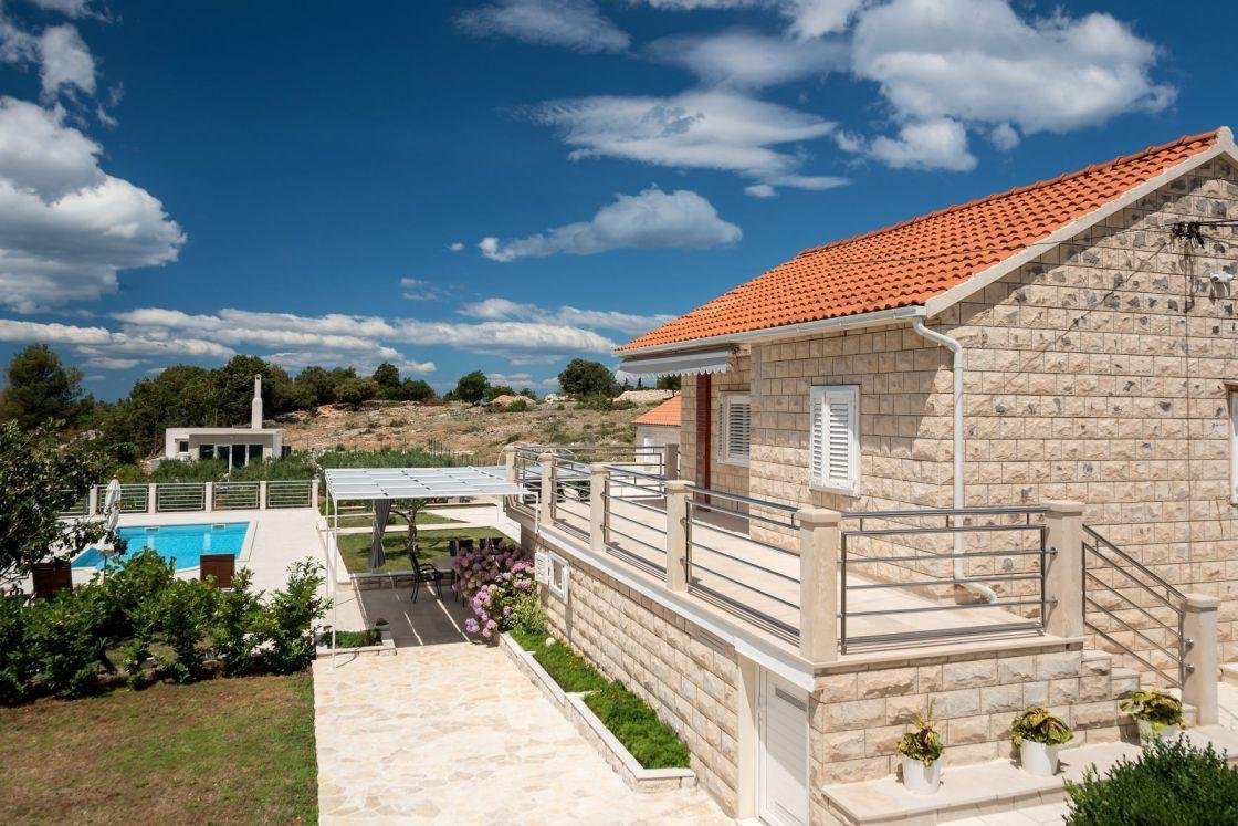 Casa In vendita - Splitsko-dalmatinska Supetar