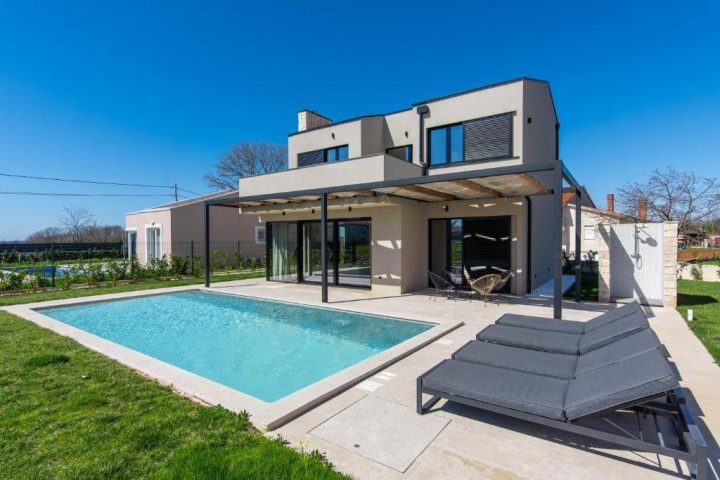 Kuća na prodaju 212 m² – Krnica