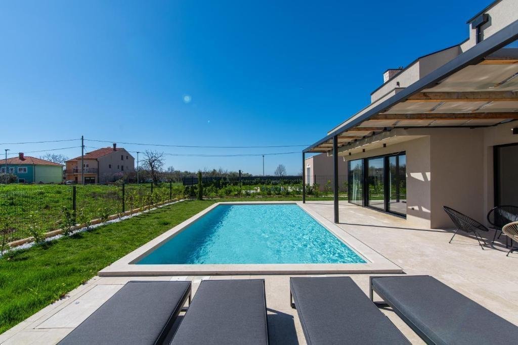 Kuća Na prodaju -  Pula