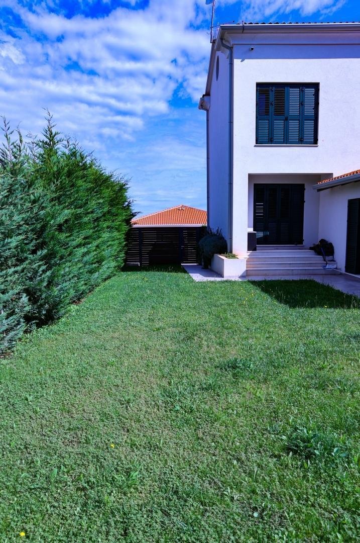 Haus Zu verkaufen - Istarska Umag