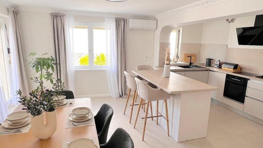 Hotel Na sprzedaż -  Šibenik