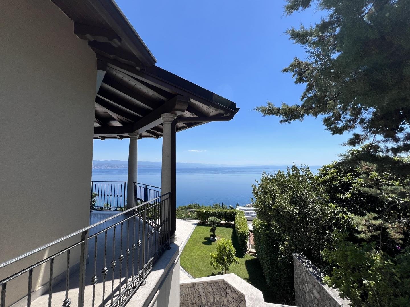 Hiša Na predaj -  Opatija